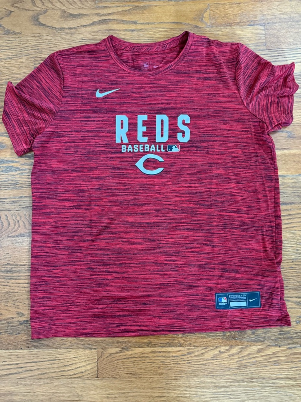 Nike Women’s Cincinnati Reds Baseball Performance Tee - Red